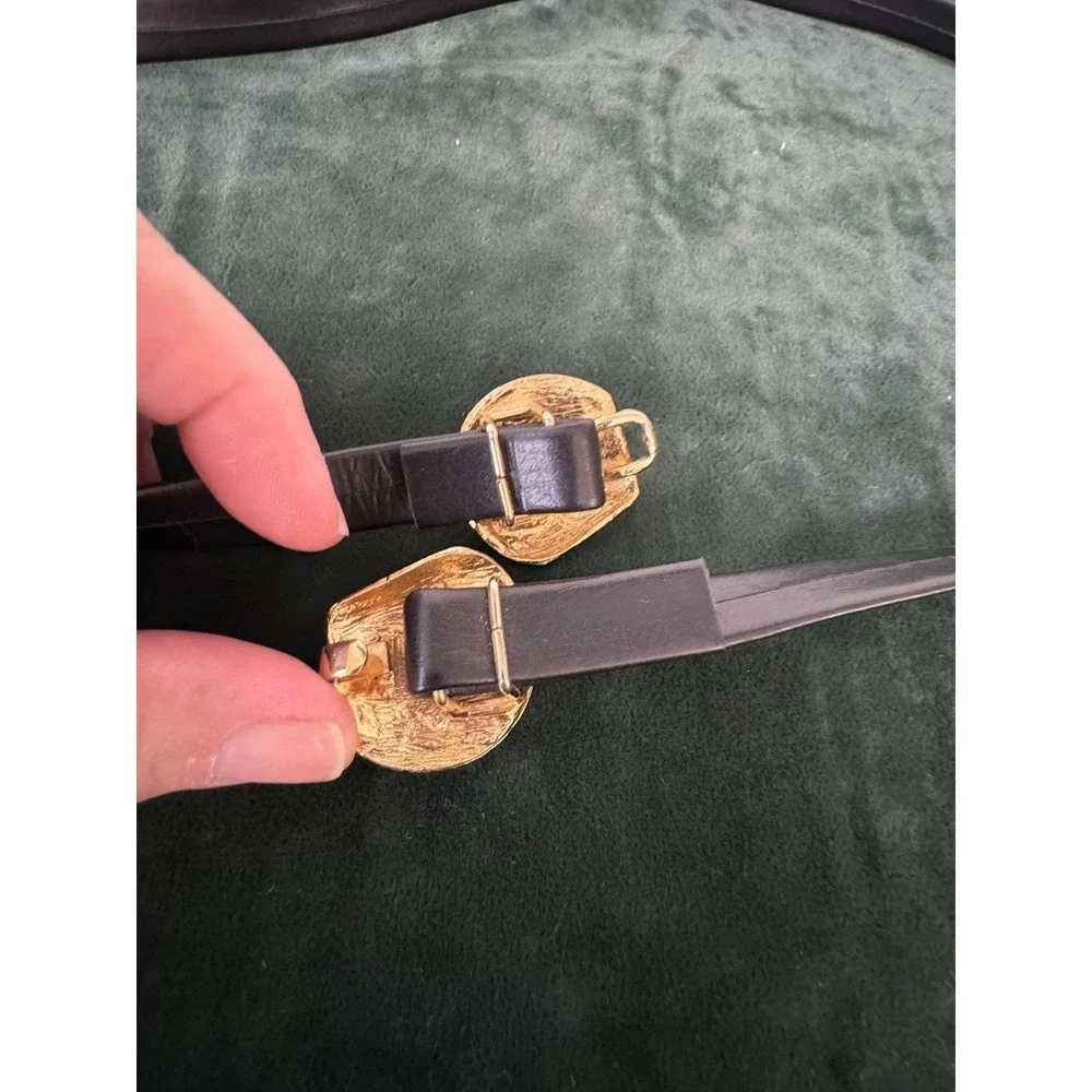 Vintage Seashell Belt Size S/M Black Gold Buckle Skinny Coastal Classic Chic